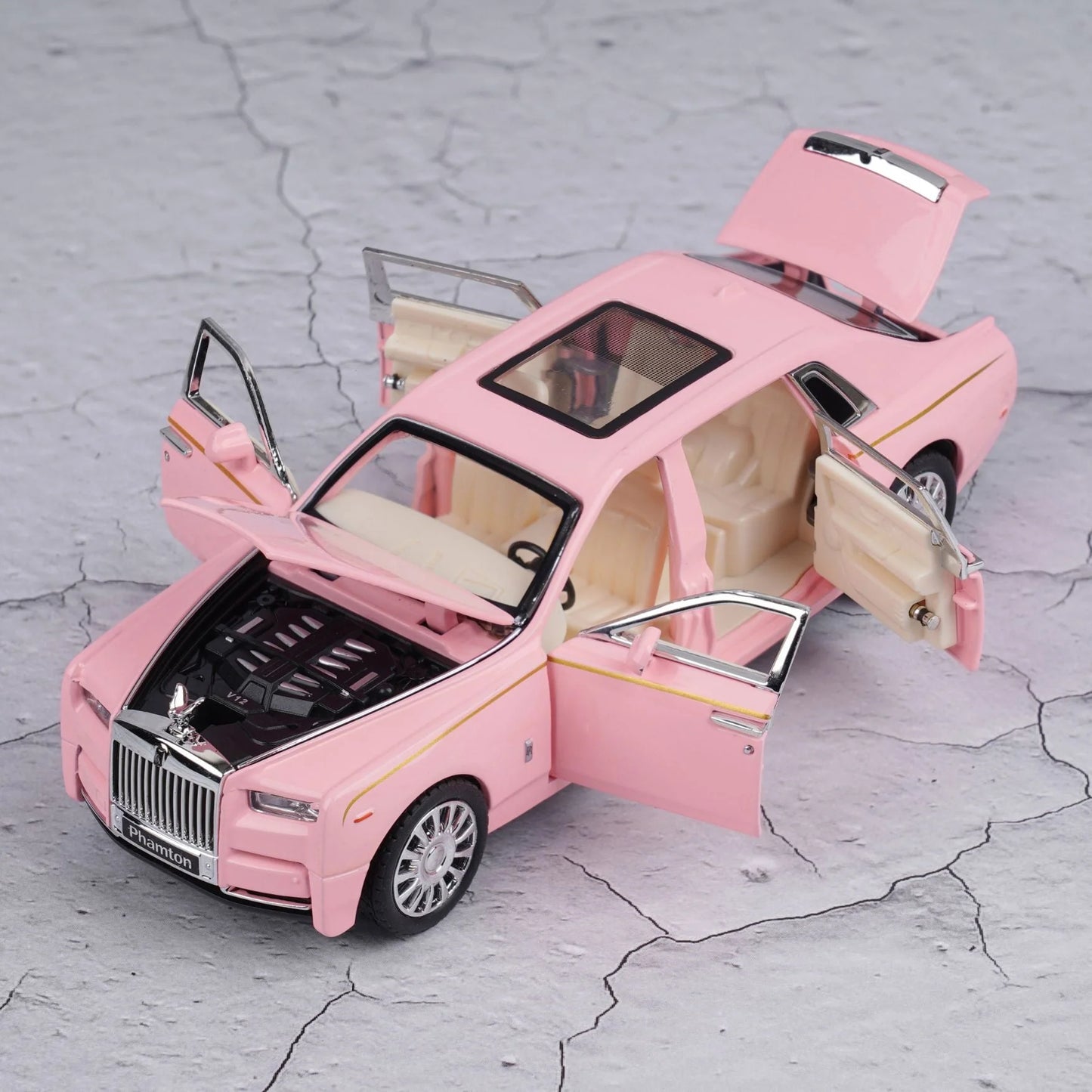 ROLLS ROYCE PHANTOM DIECAST MODEL PINK